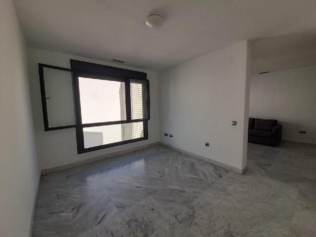 Imagen 10 Inmueble 304957 - Piso en venta en Jerez De La Frontera / A 200 metros de la Plaza del Mamelon