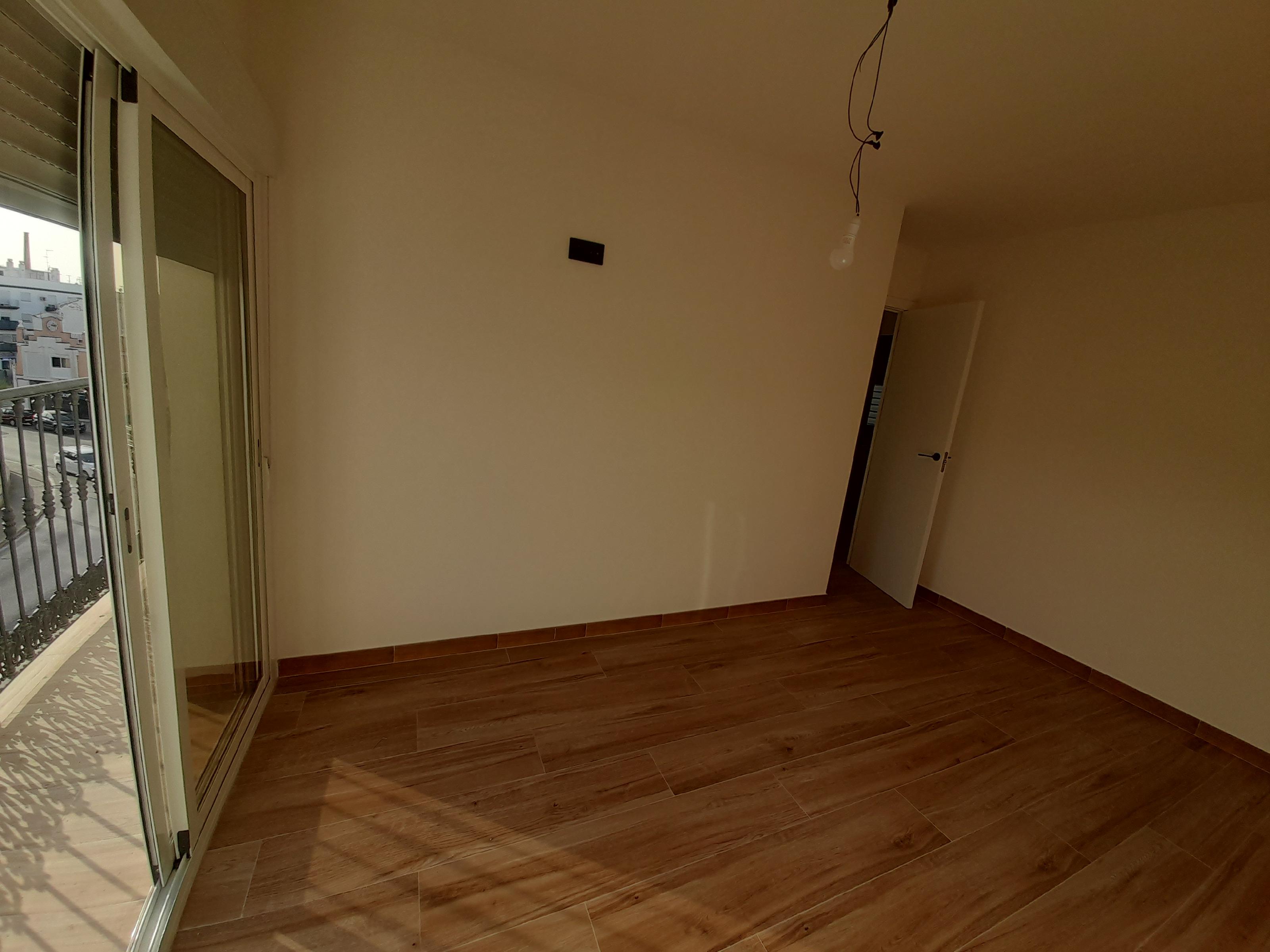 Imagen 9 Apartamento en venta en Sanlúcar De Barrameda / A 300 metros del Estadio el Palmar