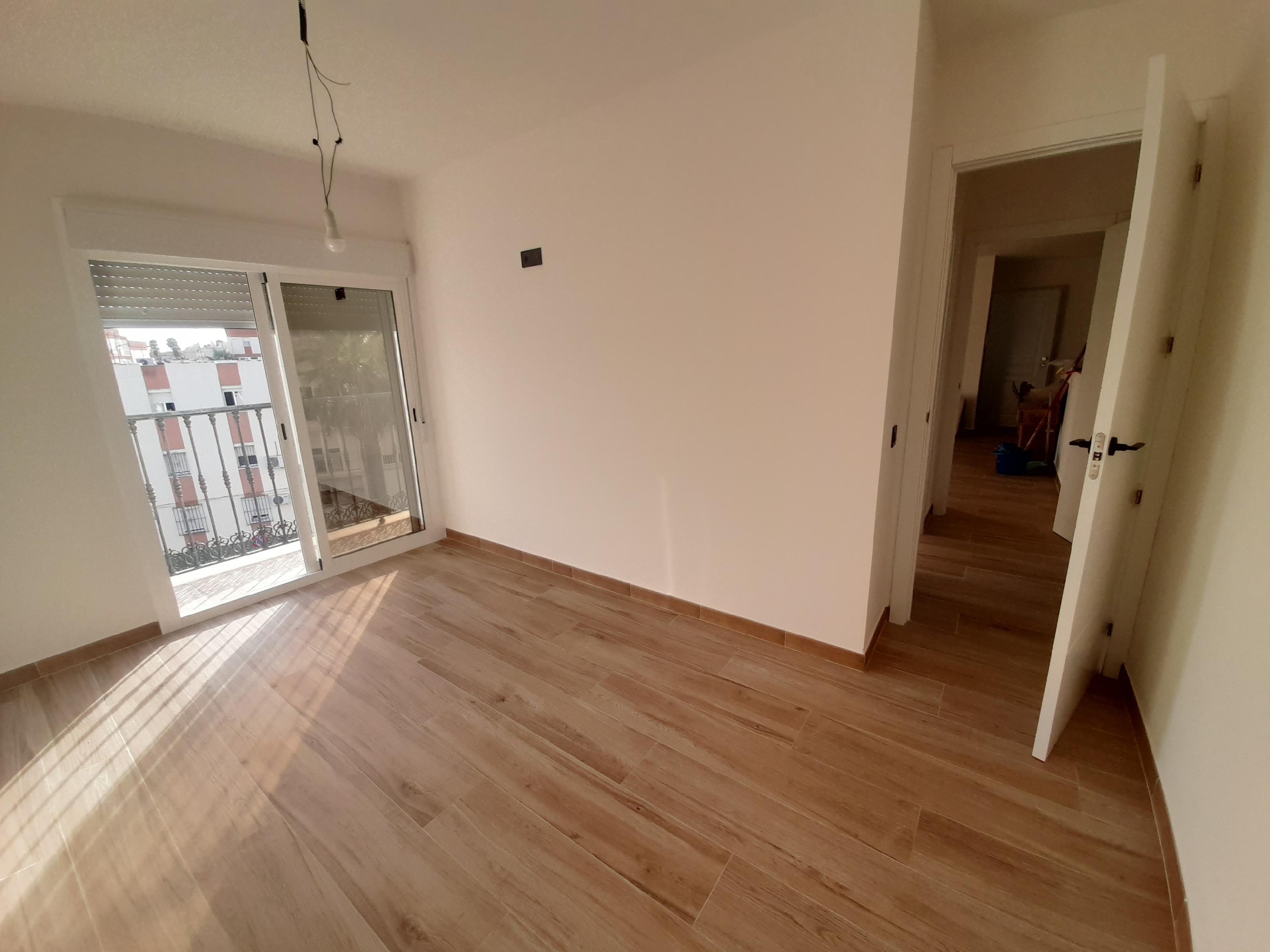 Imagen 14 Apartamento en venta en Sanlúcar De Barrameda / A 300 metros del Estadio el Palmar