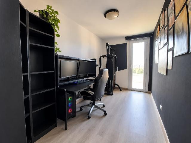 Imagen 14 Inmueble 305612 - Piso en venta en Jerez De La Frontera / A 100 metros de la Laguna de Torrox