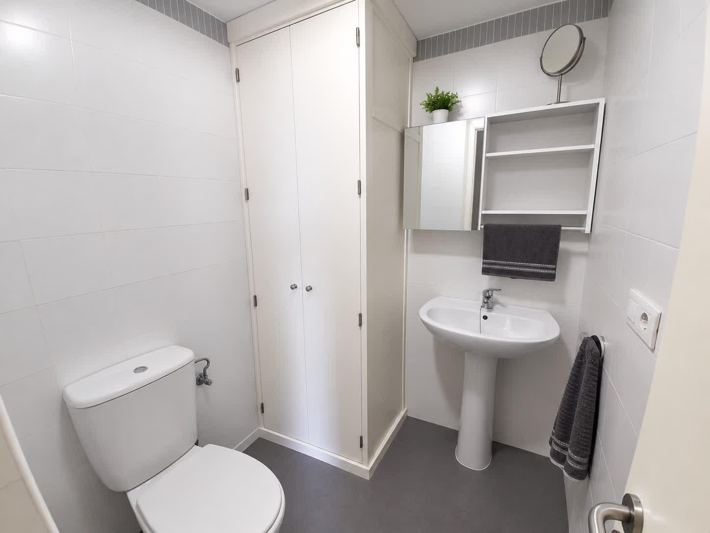 Imagen 16 Piso en venta en Jerez De La Frontera / A 100 metros de la Laguna de Torrox