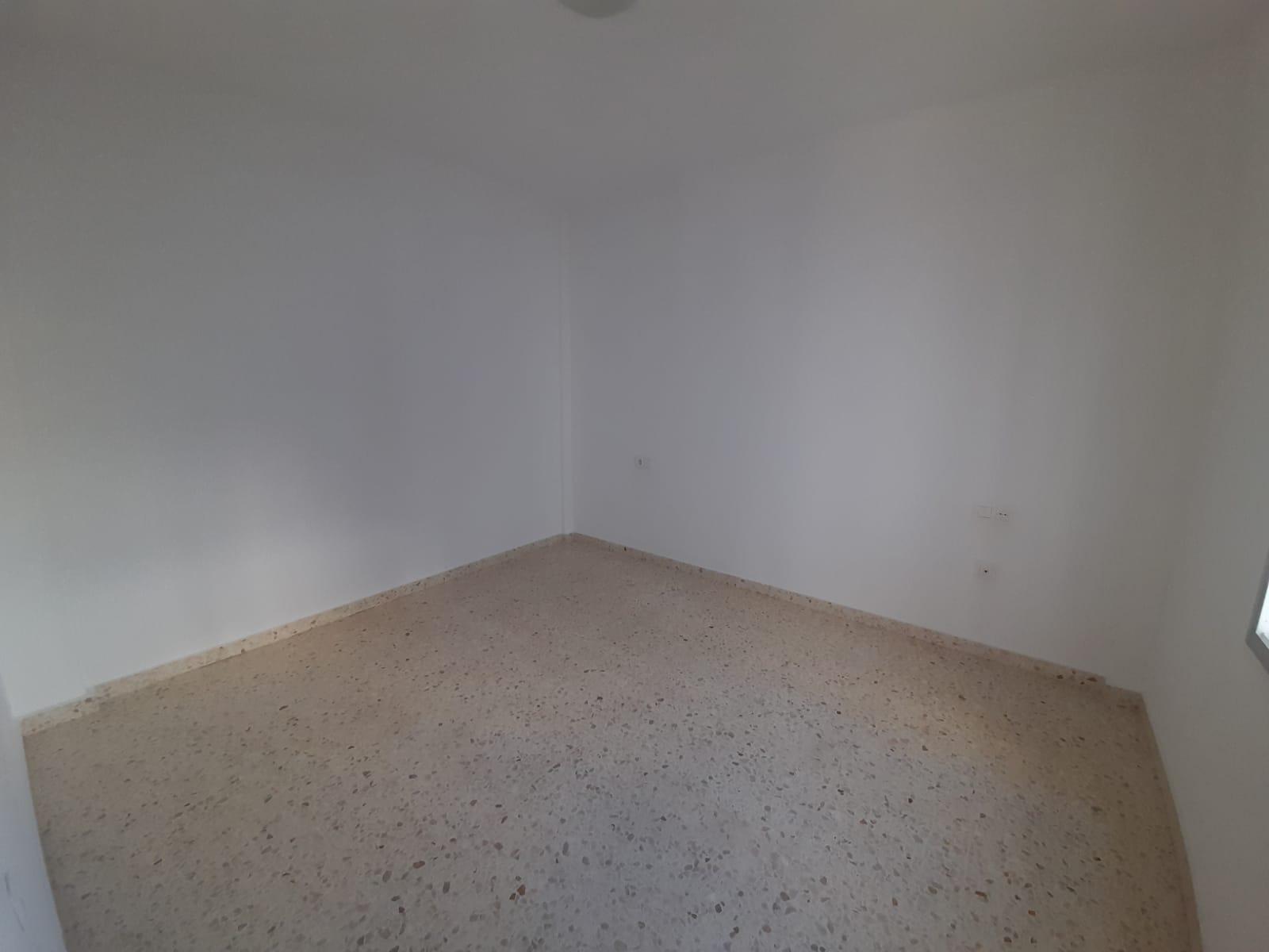 Imagen 13 Casa Adosada en venta en Jerez De La Frontera / A 200 metros del club social Avenida de Arcos