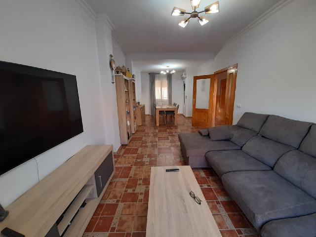 Imagen 2 Inmueble 305742 - Casa Adosada en venta en Puerto Real / A 400m del Circuito de Moto Cros de Puerto Real