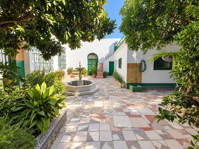 Imagen 6 Inmueble 305798 - Casa Adosada en venta en Puerto Real / A 200 metros del Paseo Maritimo de Puerto Real