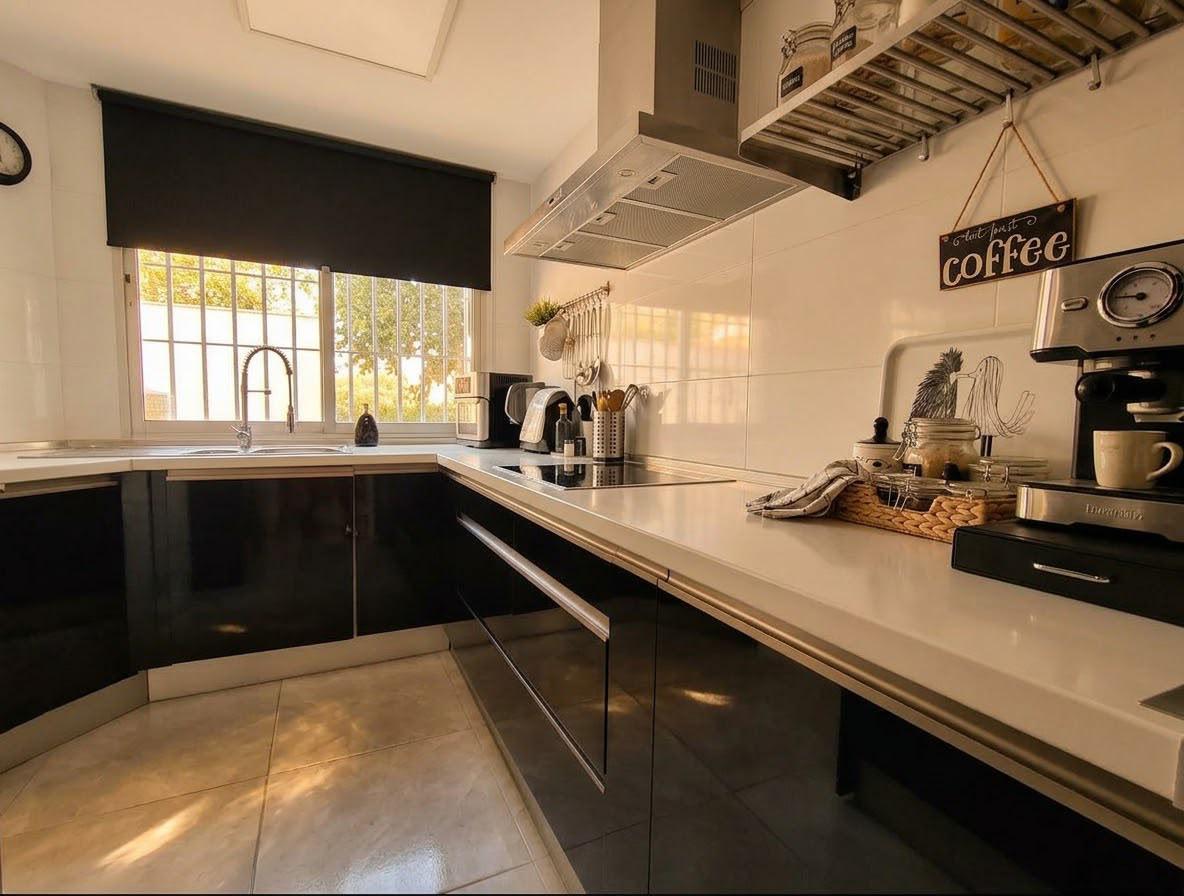 Imagen 1 Planta Baja en venta en Jerez De La Frontera / A 50 metros del Parque Atlántico