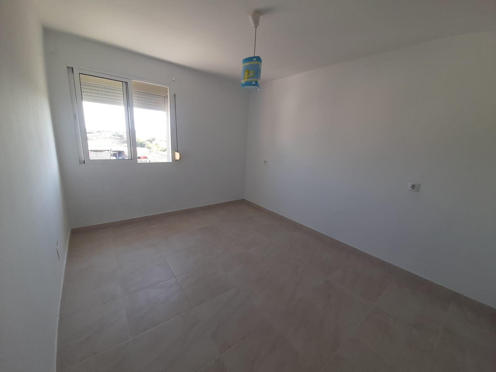 Imagen 11 Apartamento en venta en Sanlúcar De Barrameda / A 400 metros de la playa Bajo de Guía