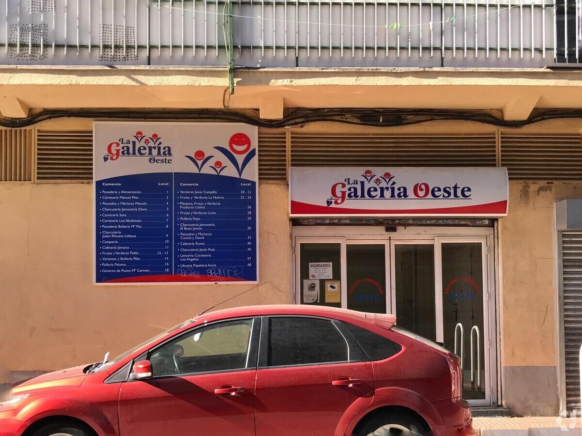 Imagen 1 Local Comercial en venta en Getafe / Getafe a menos de 5 minutos de la estación de metro.