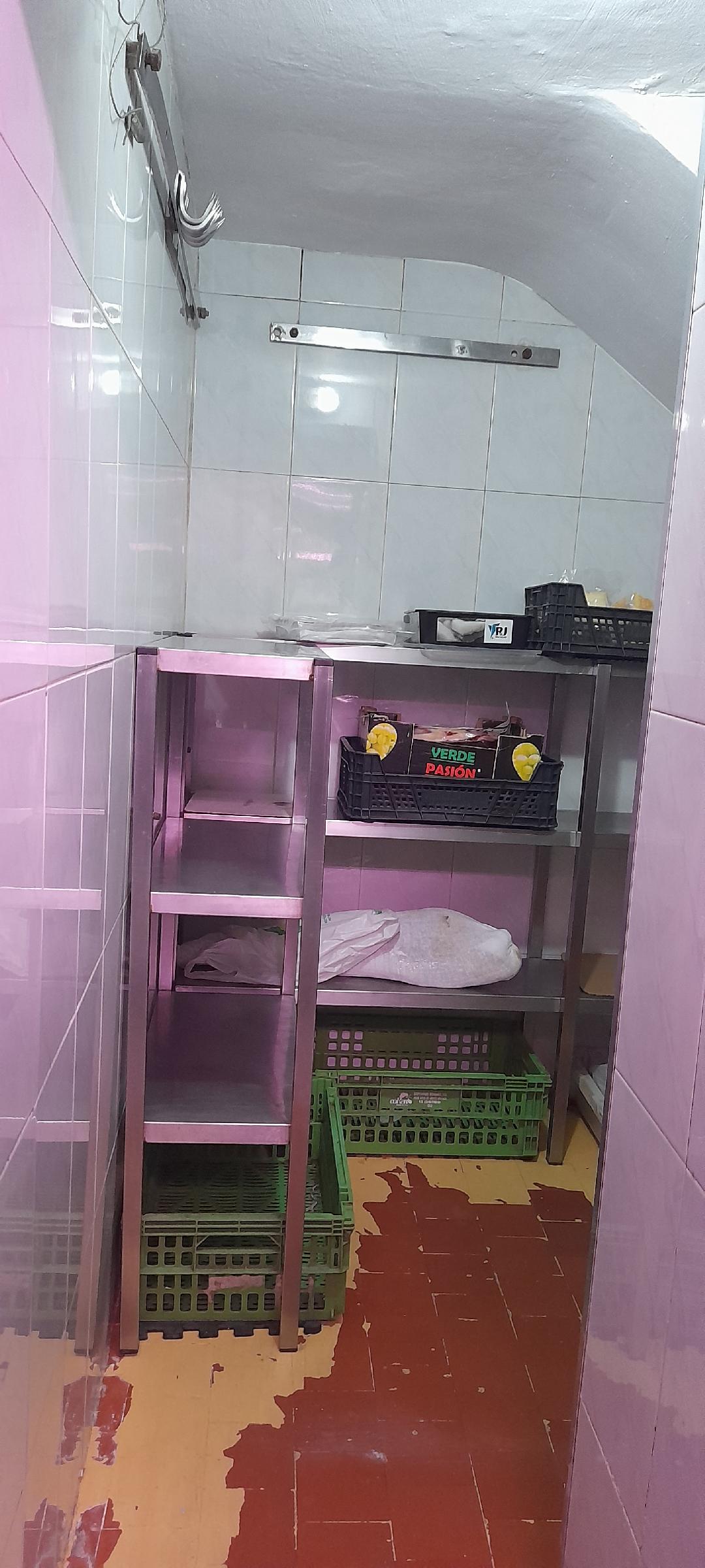 Imagen 2 Local Comercial en venta en Getafe / Calle San José de Calasanz 31 Getafe-Madrid