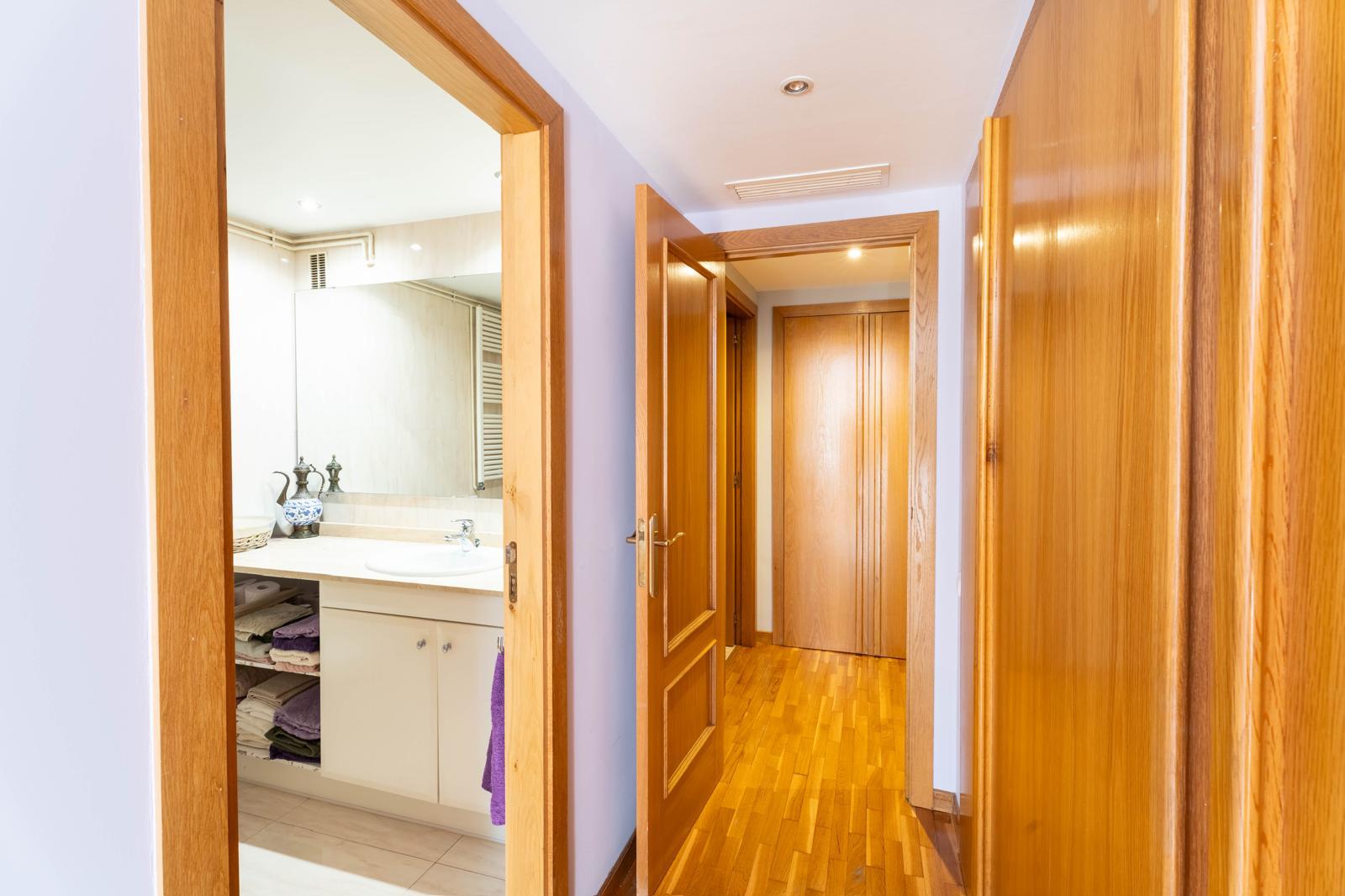 Imagen 4 Piso en venta en Palma / En Bonanova ,.Cerca del  Castillo de  Bellver,  