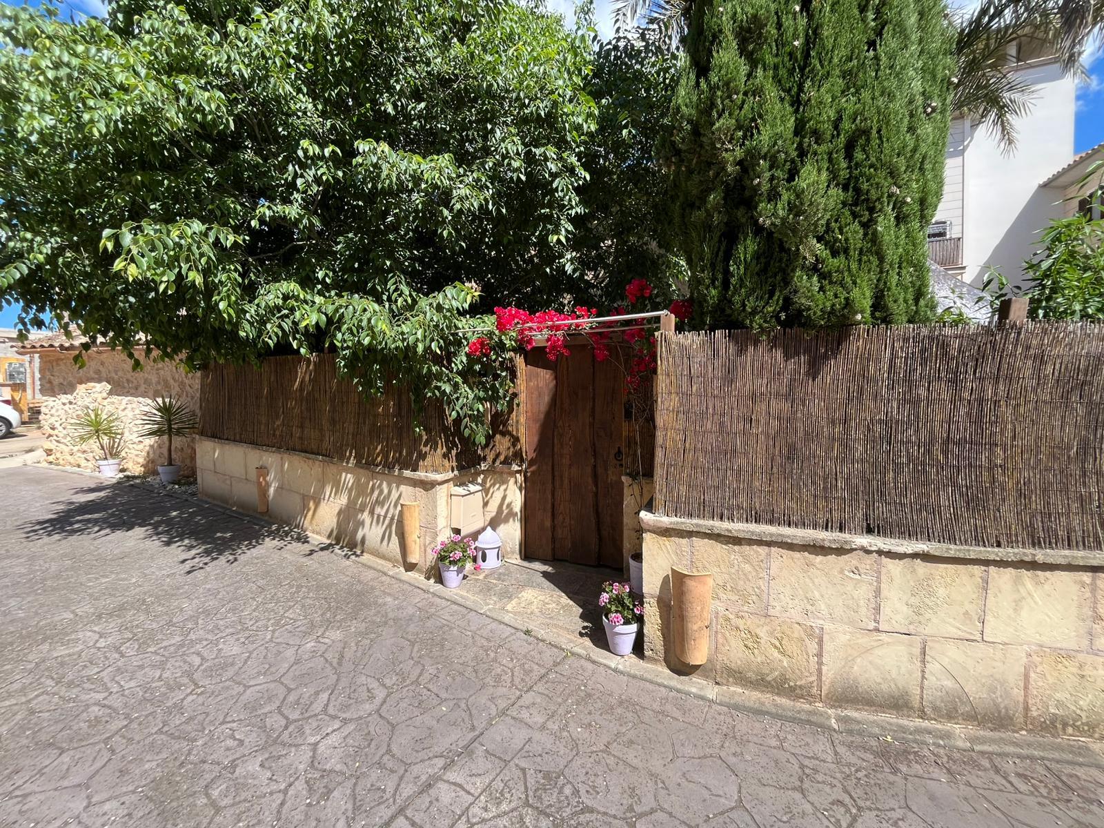 Imagen 1 Casa Rústica en venta en Vilafranca De Bonany / Cl de Bonany 90 07250 Vilafranca de Bonany