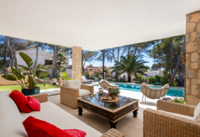 Imagen 1 Inmueble 303299 - Casa Aislada en venta en Calvià / Situada a 100 metros de Cala Blanca