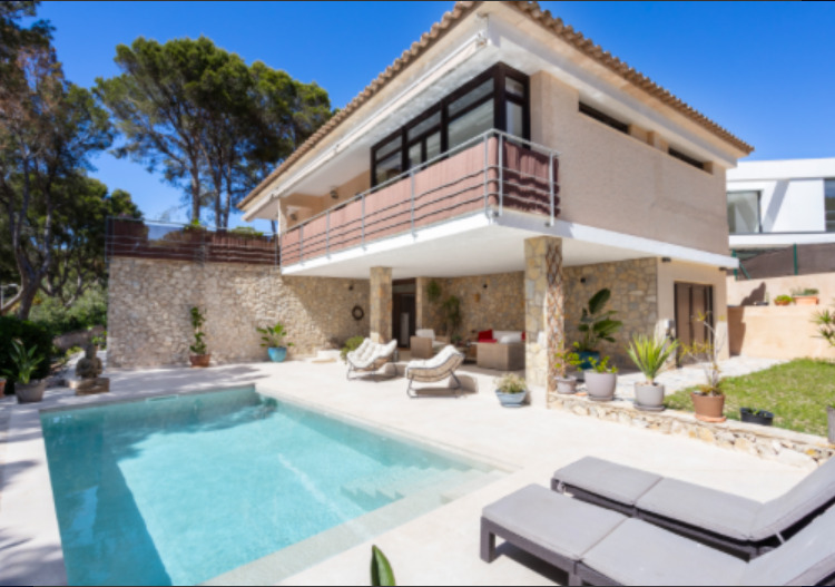 Imagen 3 Casa Aislada en venta en Calvià / Situada a 100 metros de Cala Blanca