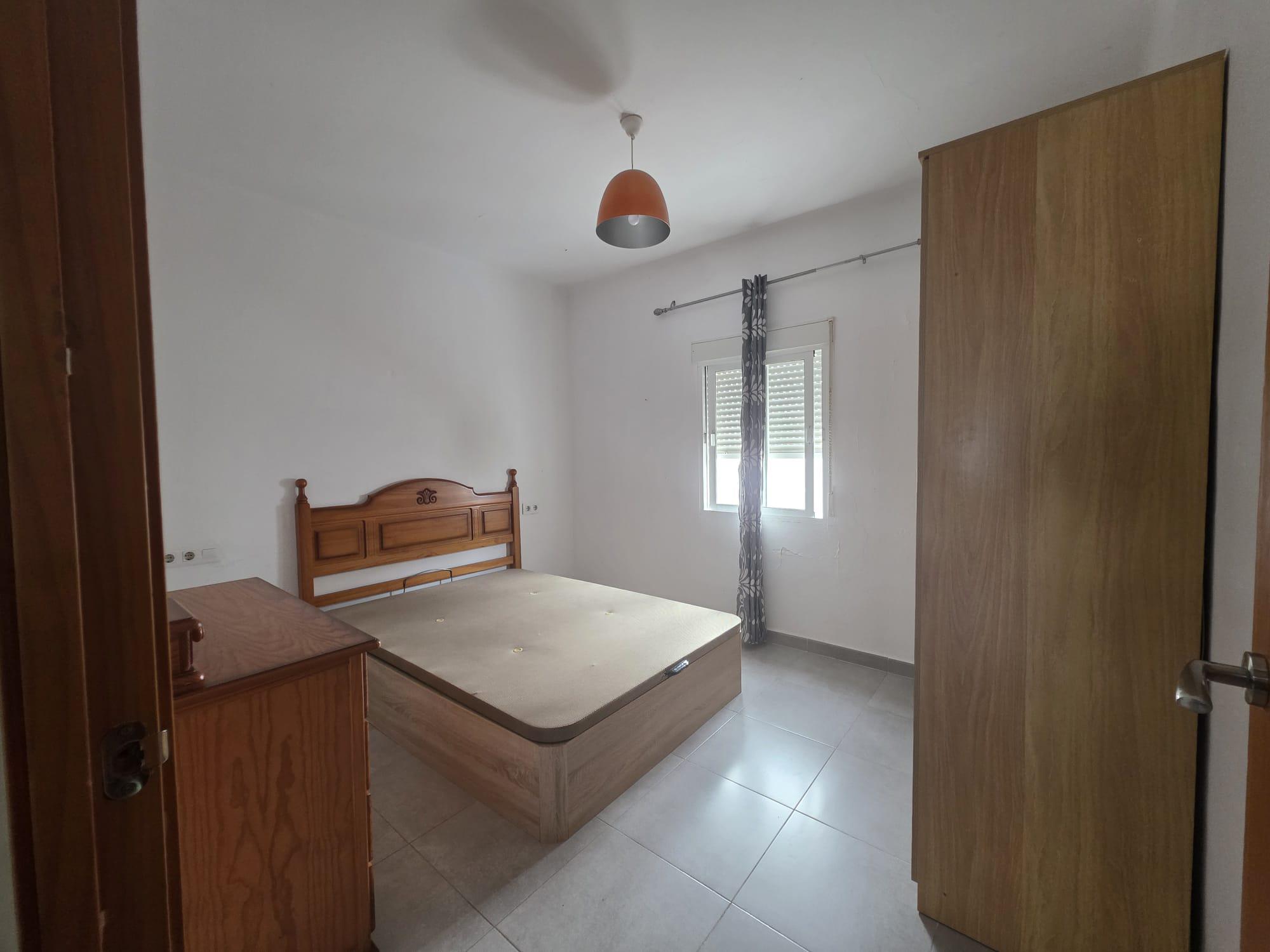 Imagen 5 Piso en venta en Chiclana De La Frontera / Barriada fuente amarga