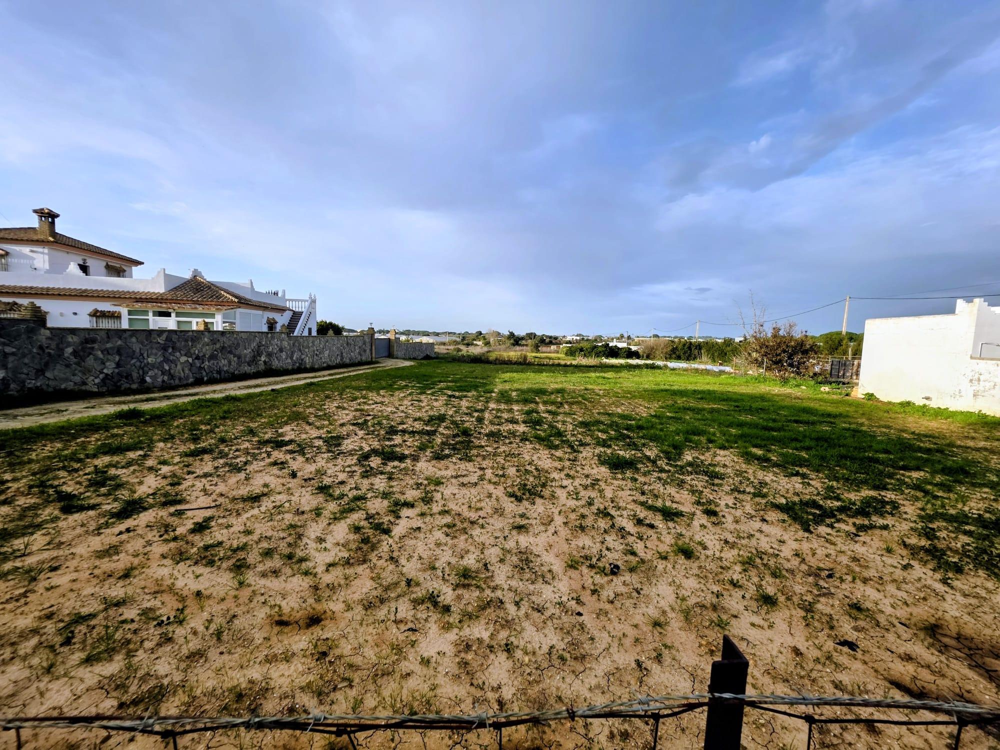 Imagen 6 Solar Urbano en venta en Conil De La Frontera / Situada cerca de las playas y puerto pesquero.