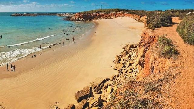 Imagen 13 Inmueble 300910 - Solar Urbano en venta en Conil De La Frontera / Situada cerca de las playas y puerto pesquero.