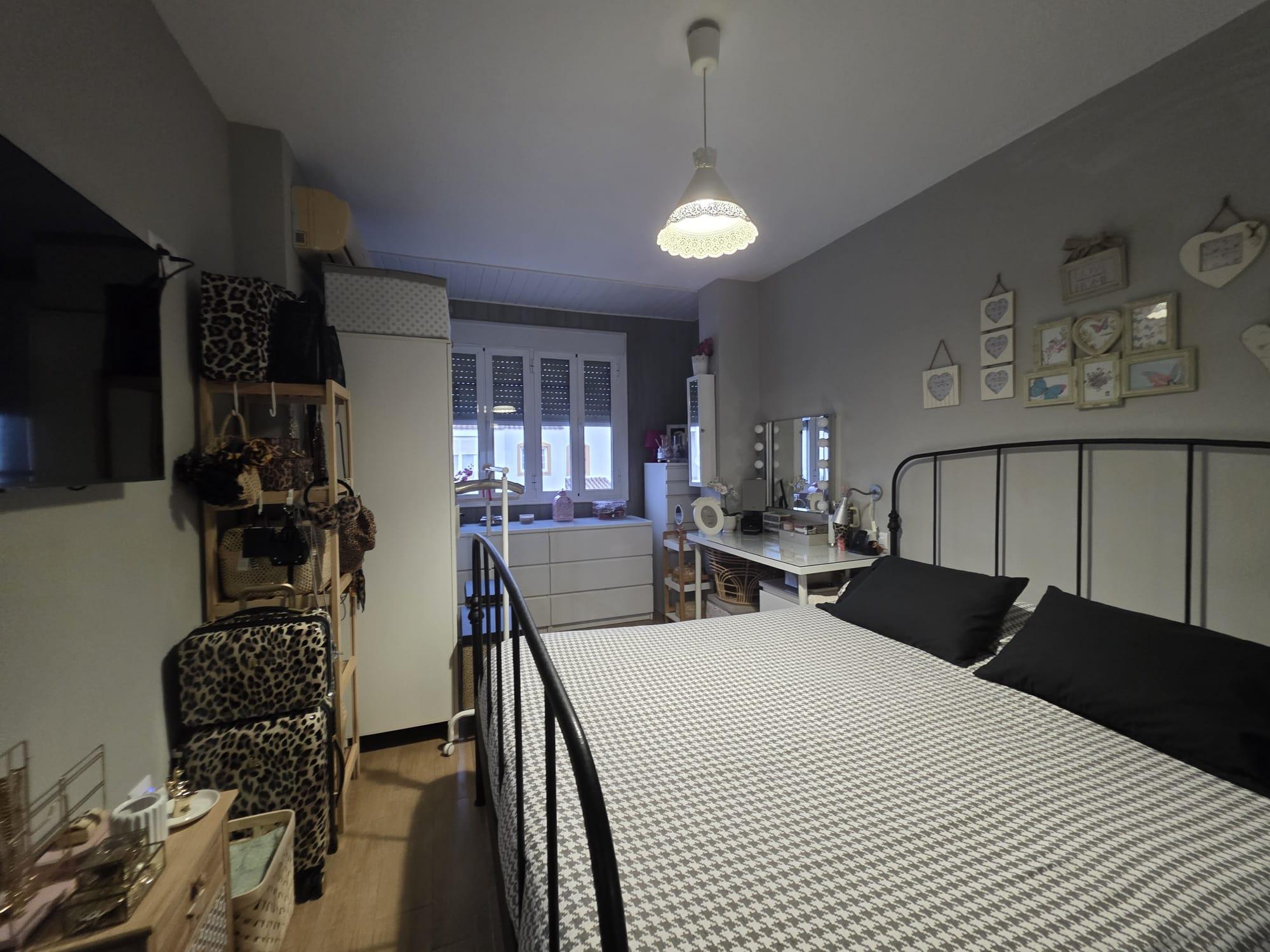 Imagen 11 Casa Adosada en venta en Puerto Real / Situada en puerto Real  zona de moda y bien comunicada.