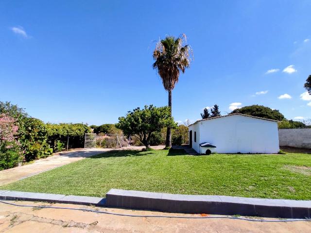 Imagen 3 Inmueble 301463 - Casa Rústica en venta en Chiclana De La Frontera / Pinar de los franceses, C.C puerta de C...