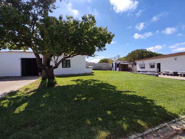 Imagen 4 Inmueble 301463 - Casa Rústica en venta en Chiclana De La Frontera / Pinar de los franceses, C.C puerta de C...
