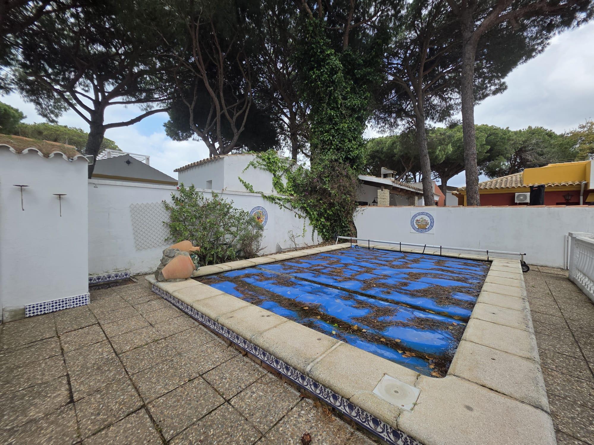 Imagen 6 Casa Adosada en venta en Chiclana De La Frontera / Sito en una de las zonas mas cotizadas ...