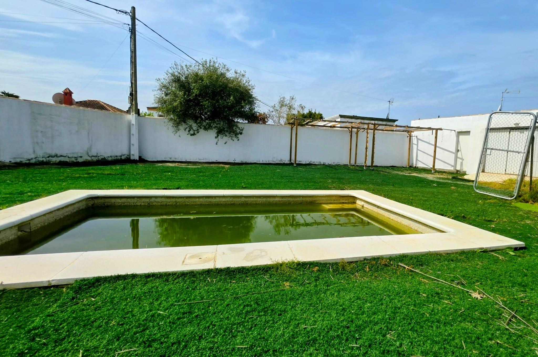 Imagen 5 Casa Rústica en venta en Chiclana De La Frontera / Situada en pago del humo proxima a vent...