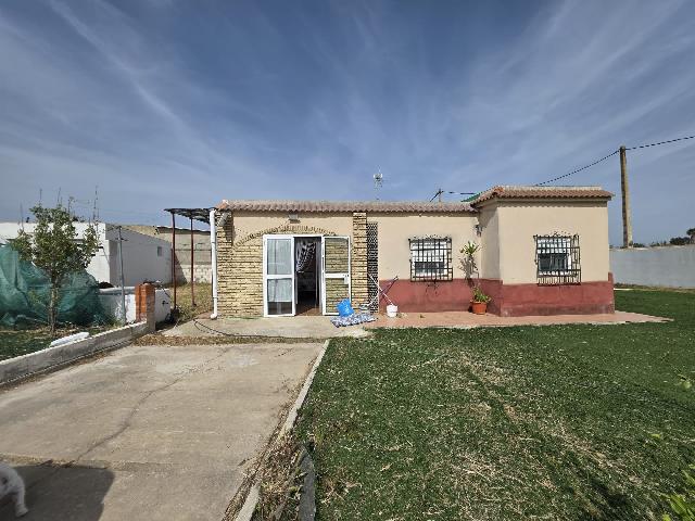 Imagen 9 Inmueble 302243 - Casa Rústica en venta en Chiclana De La Frontera / Situada en pago del humo proxima a vent...