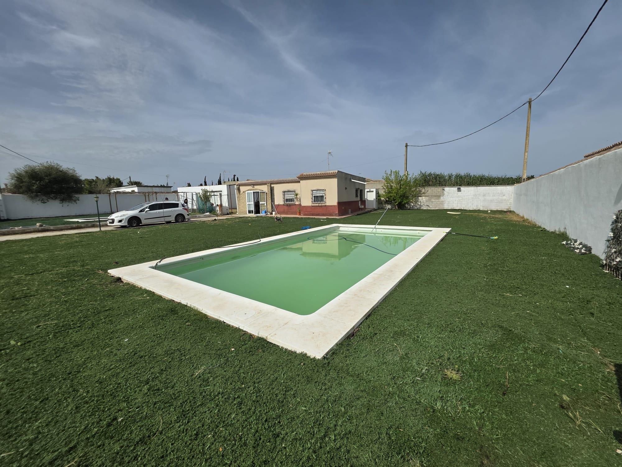 Imagen 6 Casa Rústica en venta en Chiclana De La Frontera / Situada en pago del humo proxima a vent...