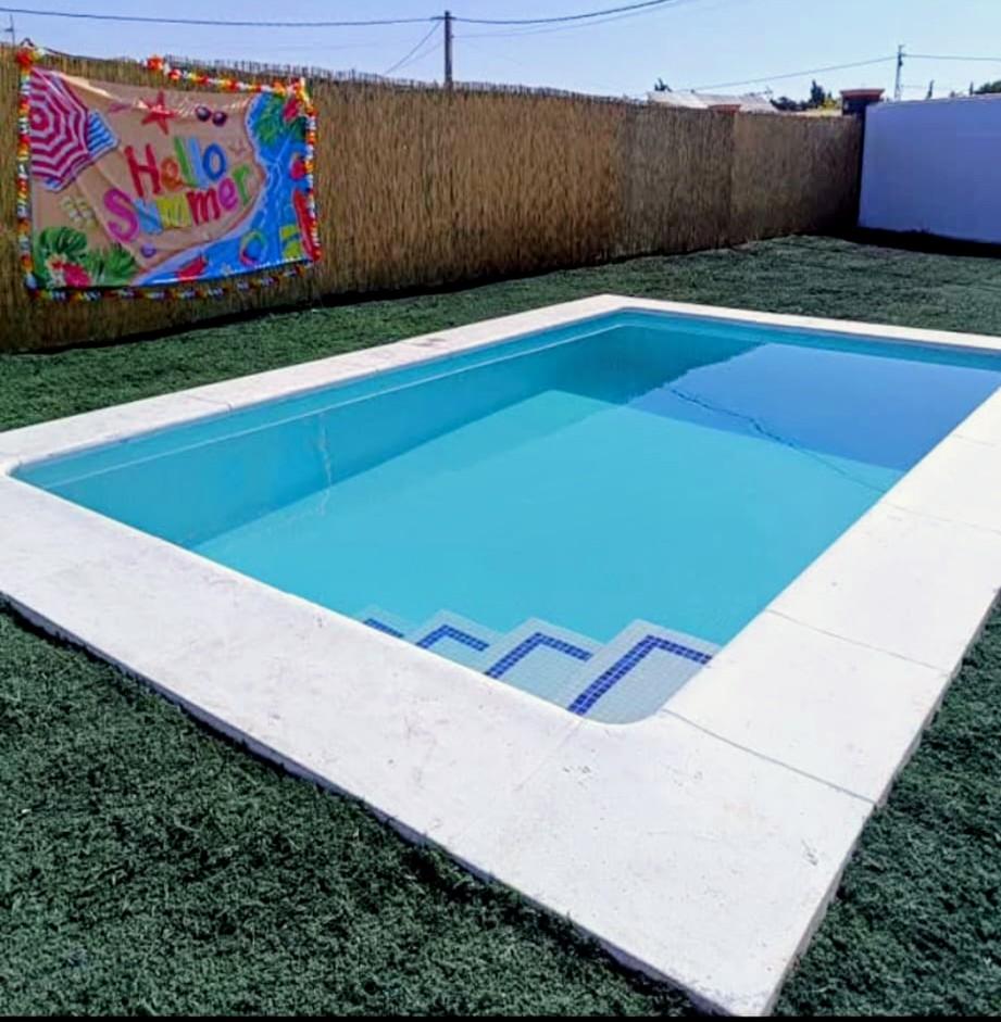 Imagen 1 Casa Rústica en venta en Chiclana De La Frontera / Situada en pago del humo proxima a vent...