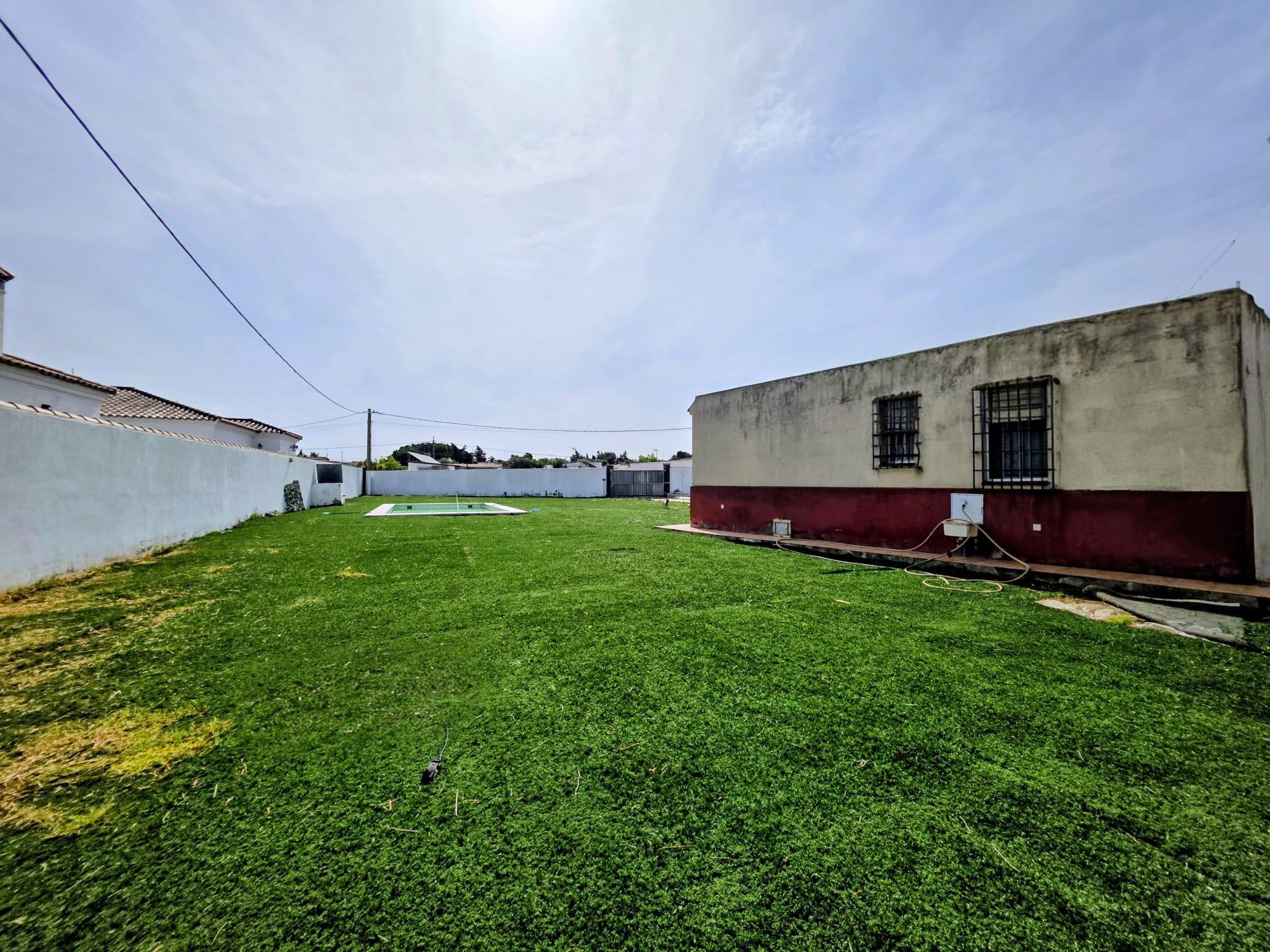 Imagen 11 Casa Rústica en venta en Chiclana De La Frontera / Situada en pago del humo proxima a vent...