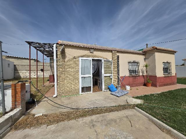 Imagen 8 Inmueble 302243 - Casa Rústica en venta en Chiclana De La Frontera / Situada en pago del humo proxima a vent...