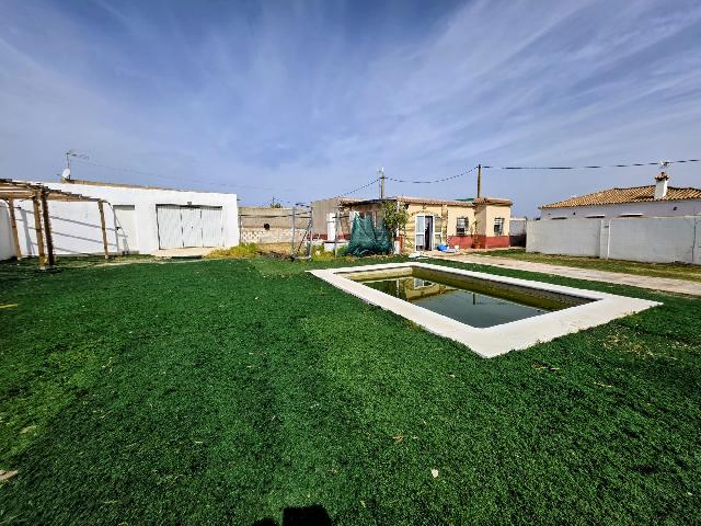 Imagen 7 Inmueble 302243 - Casa Rústica en venta en Chiclana De La Frontera / Situada en pago del humo proxima a vent...