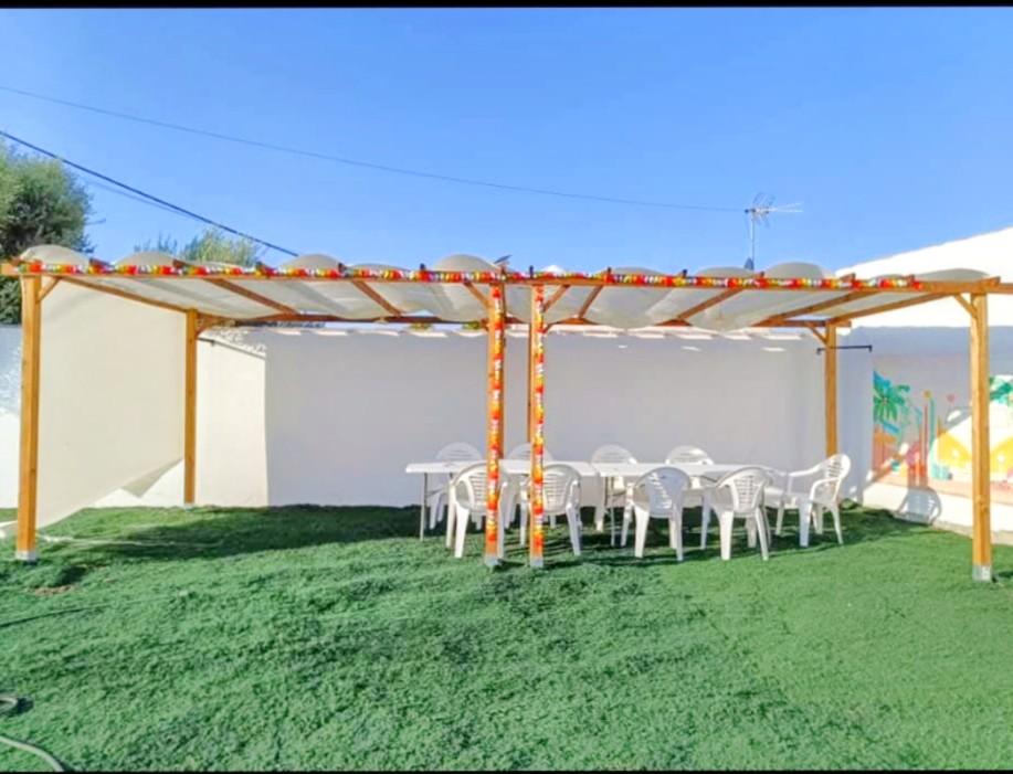 Imagen 2 Casa Rústica en venta en Chiclana De La Frontera / Situada en pago del humo proxima a vent...
