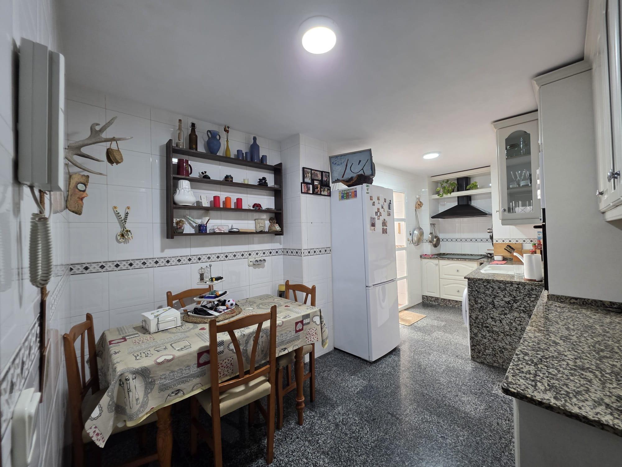 Imagen 14 Casa Pareada en venta en Chiclana De La Frontera /  Apocos metros del puente ntra. sra. de...