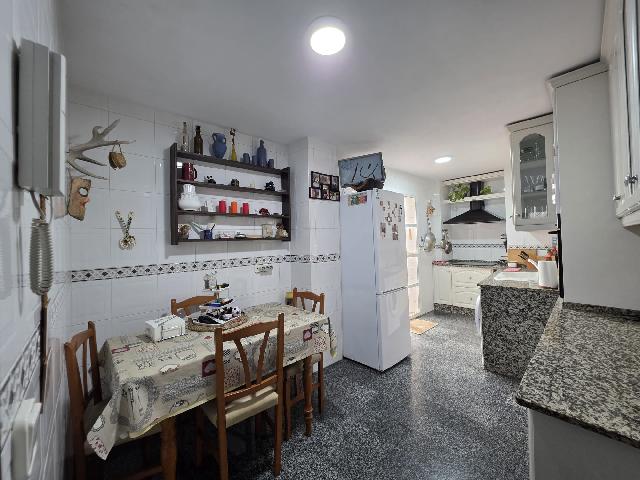 Imagen 14 Inmueble 302483 - Casa Pareada en venta en Chiclana De La Frontera /  Apocos metros del puente ntra. sra. de...