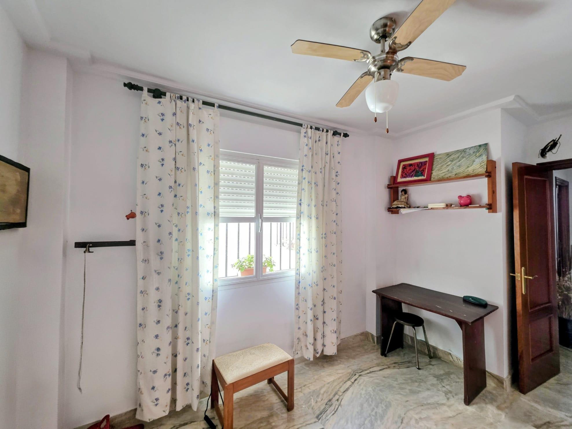 Imagen 29 Casa Pareada en venta en Chiclana De La Frontera /  Apocos metros del puente ntra. sra. de...