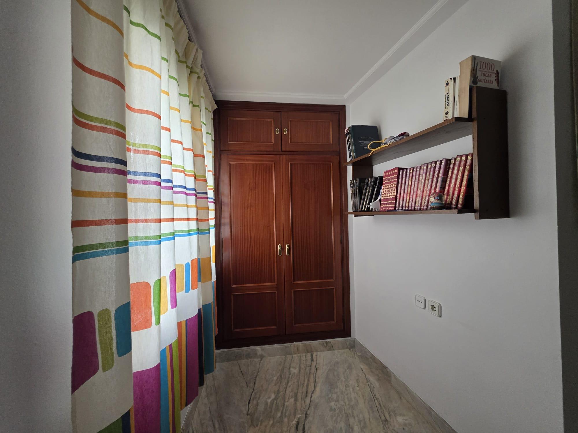 Imagen 34 Casa Pareada en venta en Chiclana De La Frontera /  Apocos metros del puente ntra. sra. de...