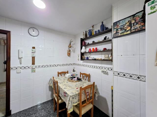 Imagen 13 Inmueble 302483 - Casa Pareada en venta en Chiclana De La Frontera /  Apocos metros del puente ntra. sra. de...