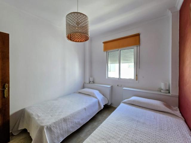 Imagen 35 Inmueble 302626 - Apartamento en venta en Conil De La Frontera /  Zona preferida por los conileños  cerca de...