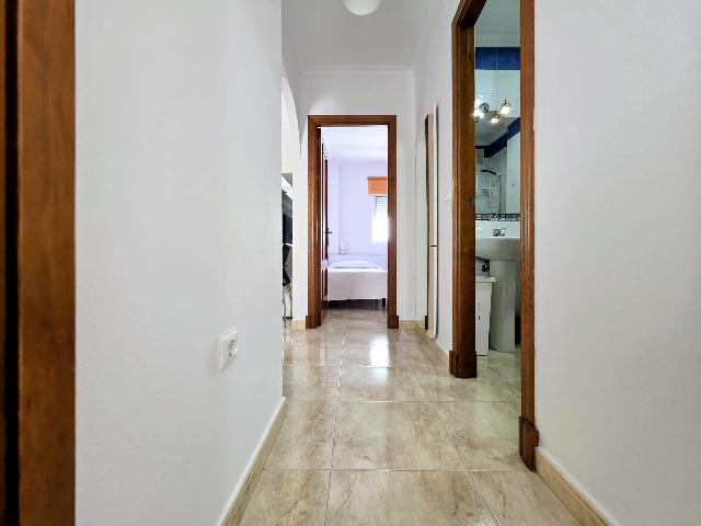 Imagen 9 Inmueble 302626 - Apartamento en venta en Conil De La Frontera /  Zona preferida por los conileños  cerca de...