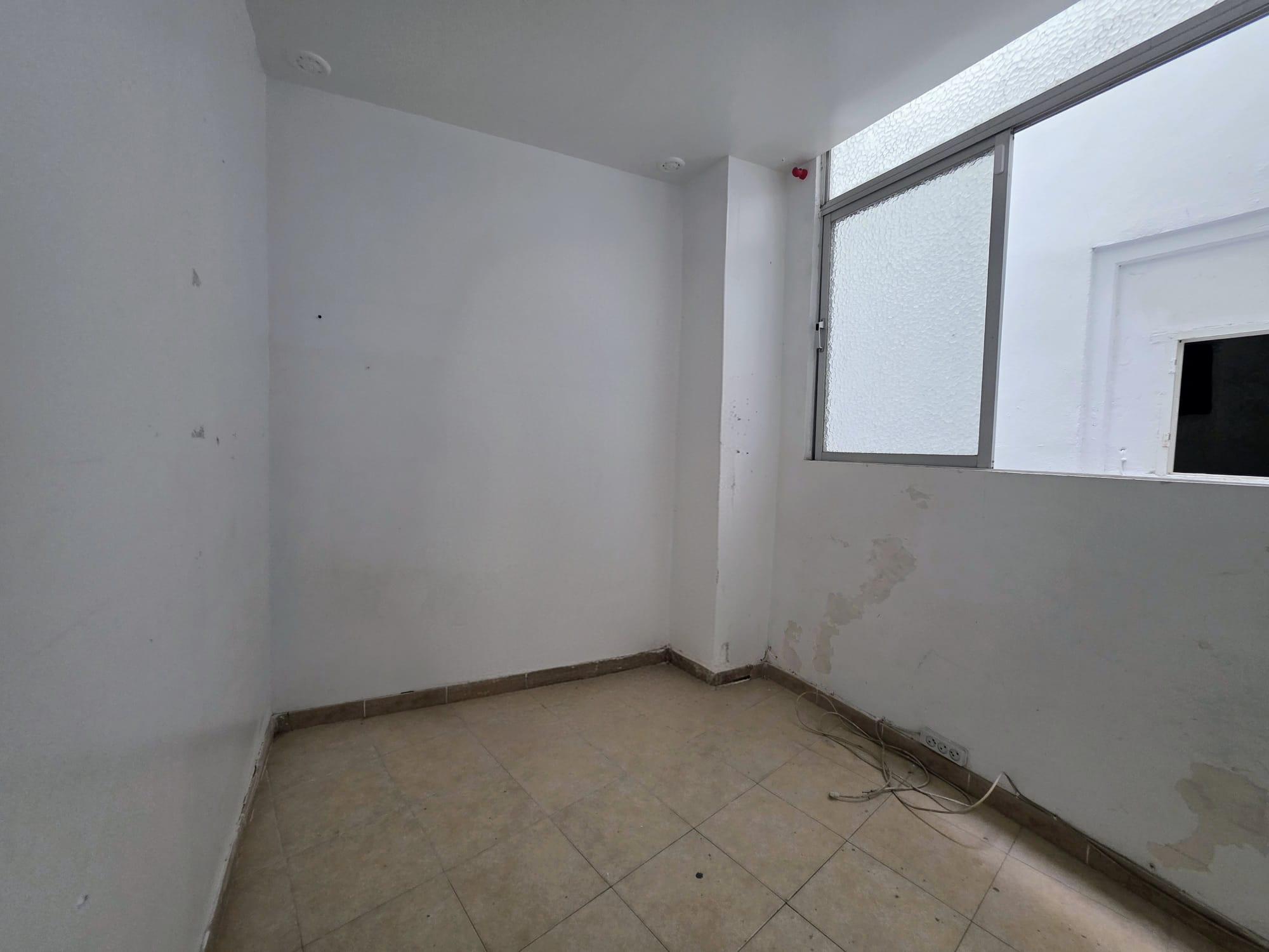Imagen 13 Apartamento en venta en Cádiz / Apartamento centrico  cerca de la plaza las flores.