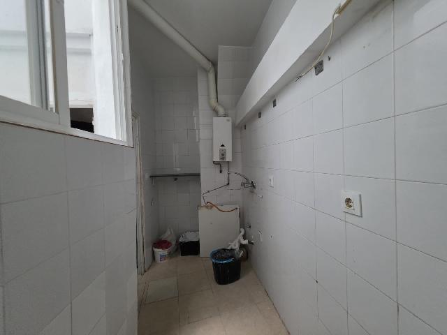 Imagen 7 Inmueble 302835 - Apartamento en venta en Cádiz / Apartamento centrico  cerca de la plaza las flores.