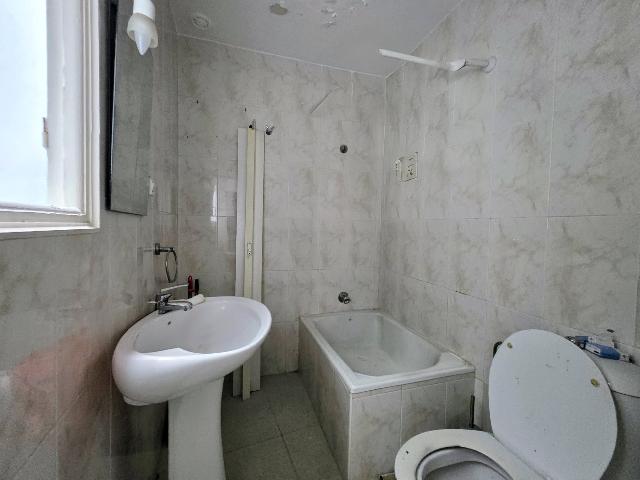 Imagen 8 Inmueble 302835 - Apartamento en venta en Cádiz / Apartamento centrico  cerca de la plaza las flores.