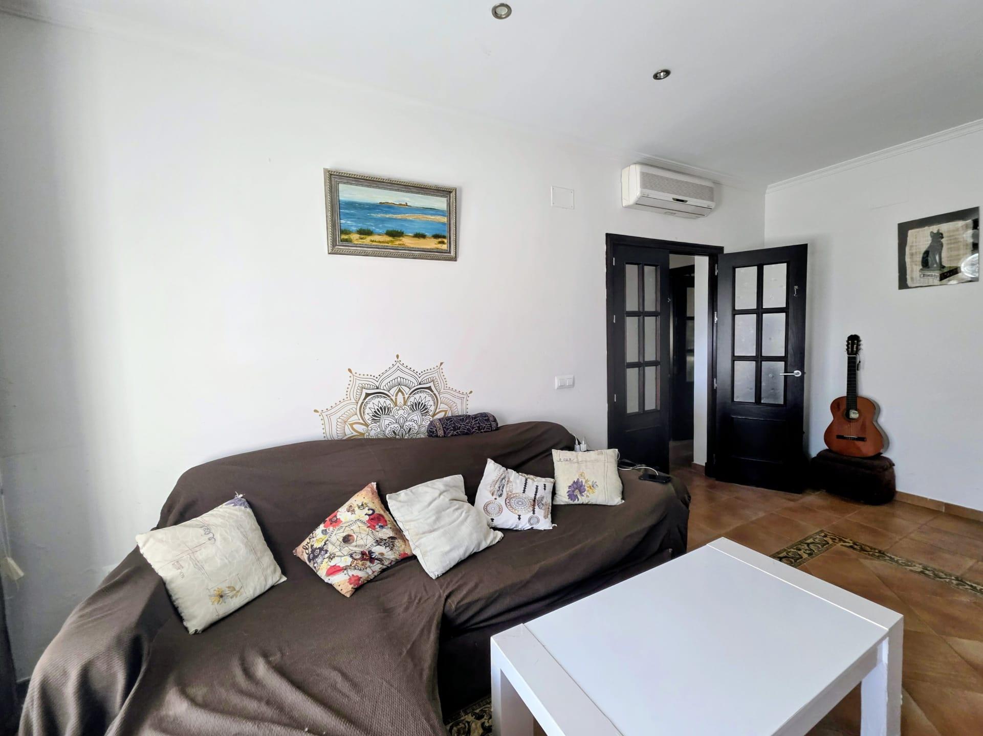Imagen 7 Casa Aislada en venta en Chiclana De La Frontera / Situada en una zona residencial  tranquila  