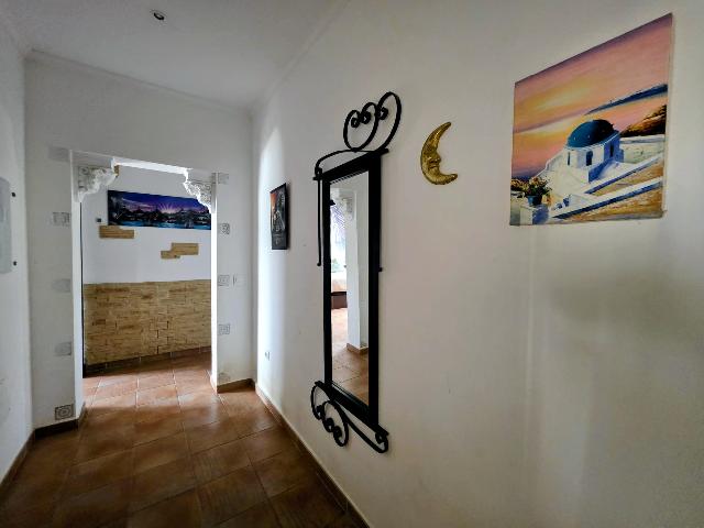Imagen 22 Inmueble 302842 - Casa Aislada en venta en Chiclana De La Frontera / Situada en una zona residencial  tranquila  
