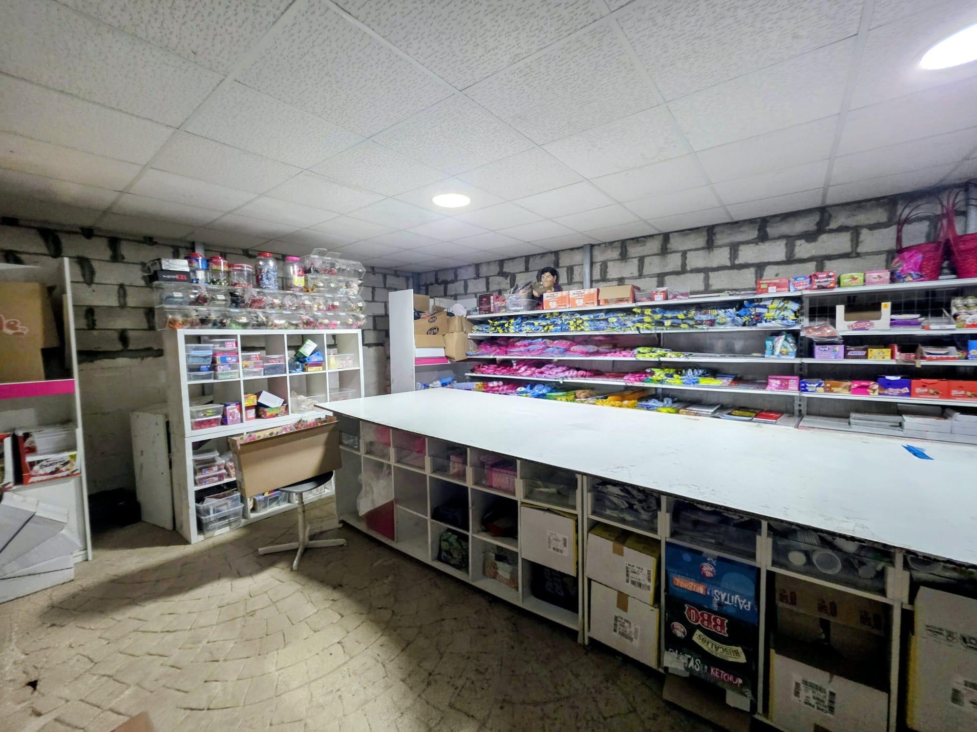 Imagen 31 Casa Aislada en venta en Chiclana De La Frontera / Situada en una zona residencial  tranquila  