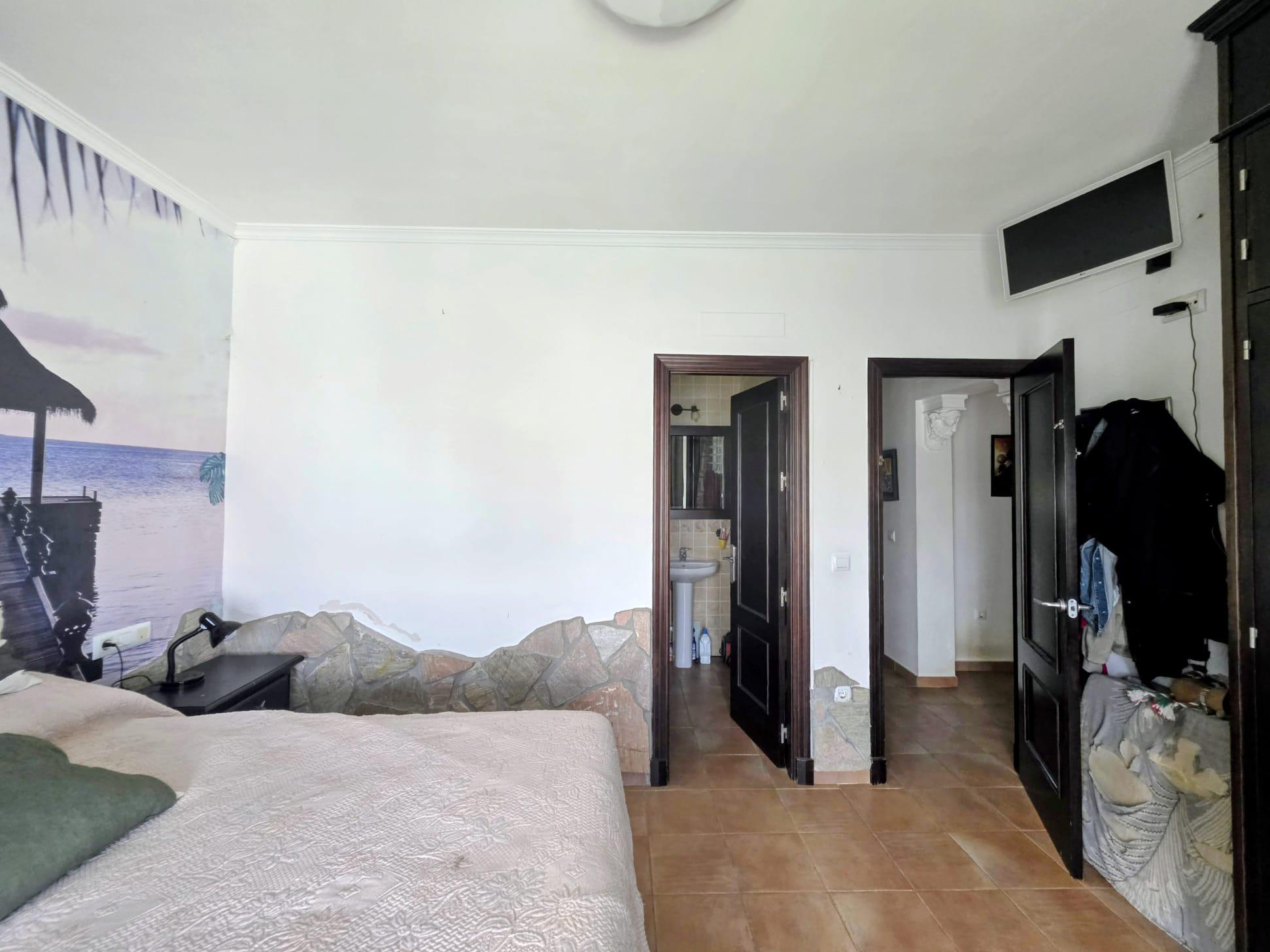 Imagen 20 Casa Aislada en venta en Chiclana De La Frontera / Situada en una zona residencial  tranquila  