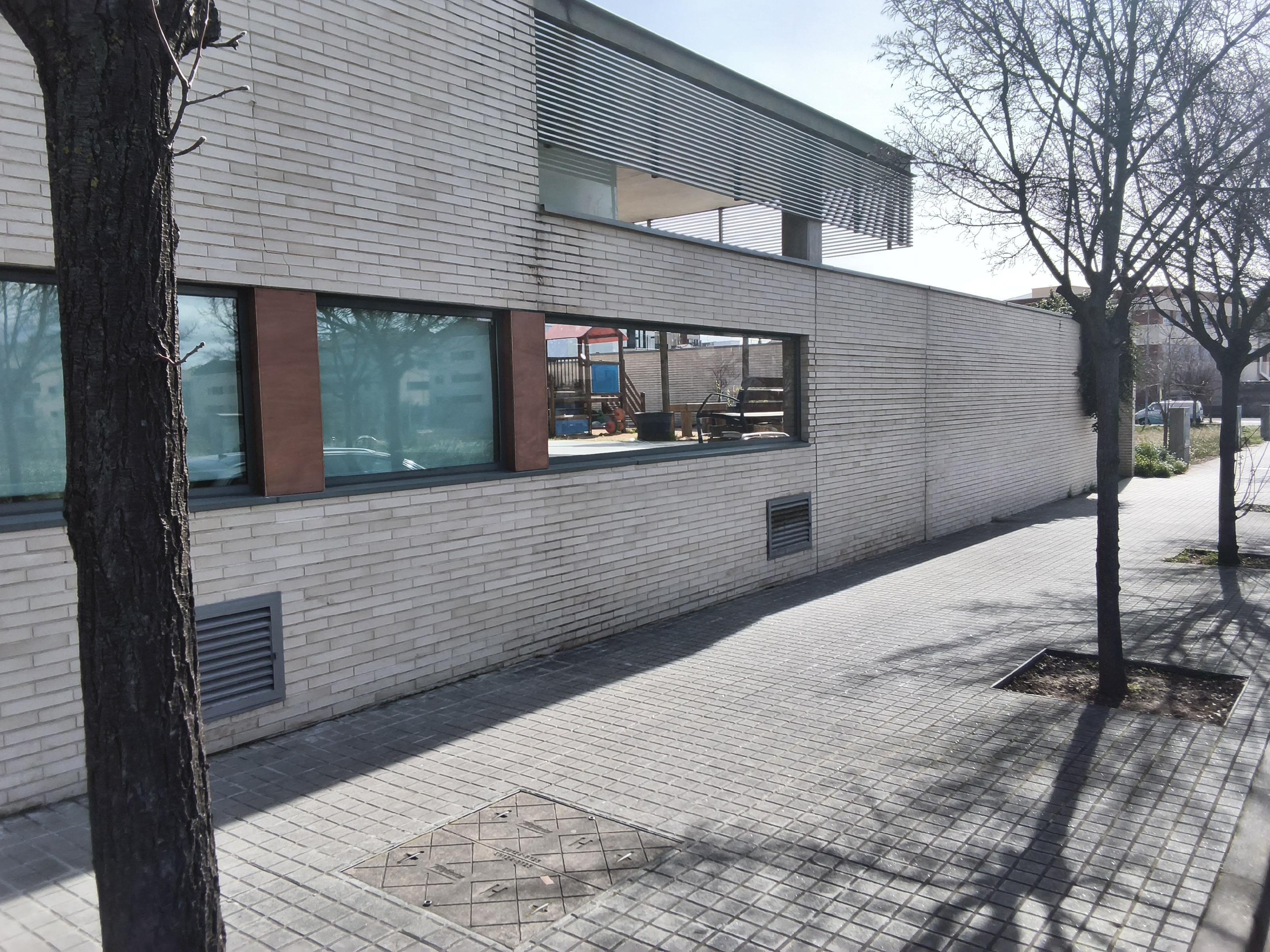 Imagen 2 Solar Urbano en venta en Granollers / 