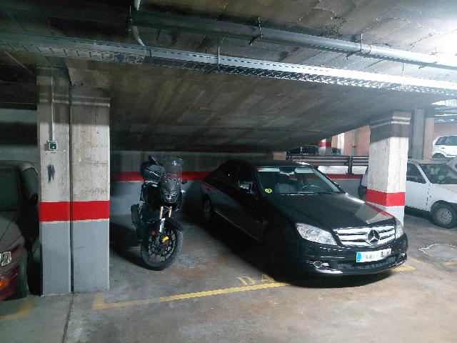 Imagen 1 Inmueble 301905 - Parking Coche en venta en Badalona / A 50 metros de la playa de Badalona