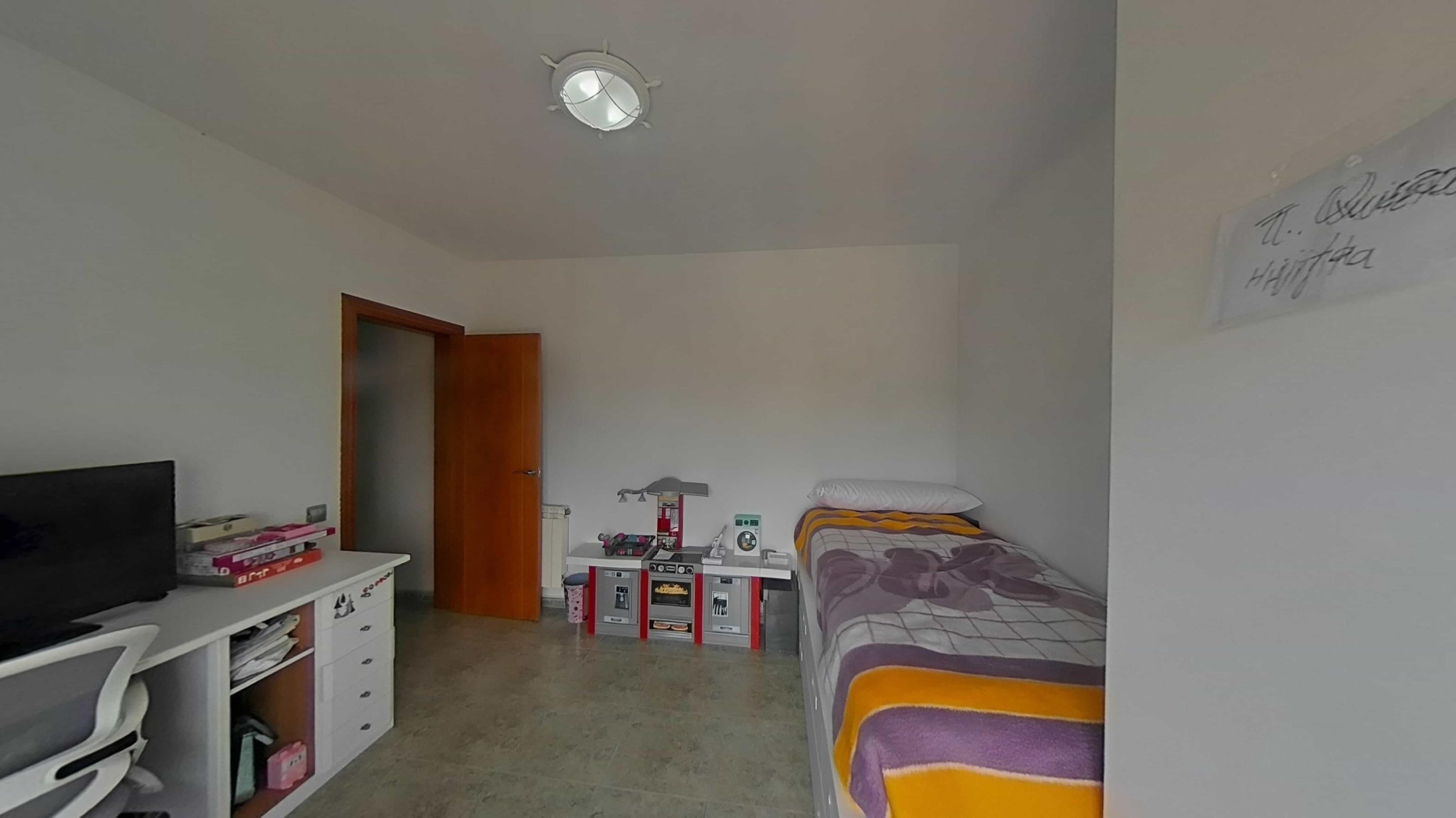 Imagen 13 Piso en venta en Montornès Del Vallès / Piso en la sexta planta en el  centro de Montornes 