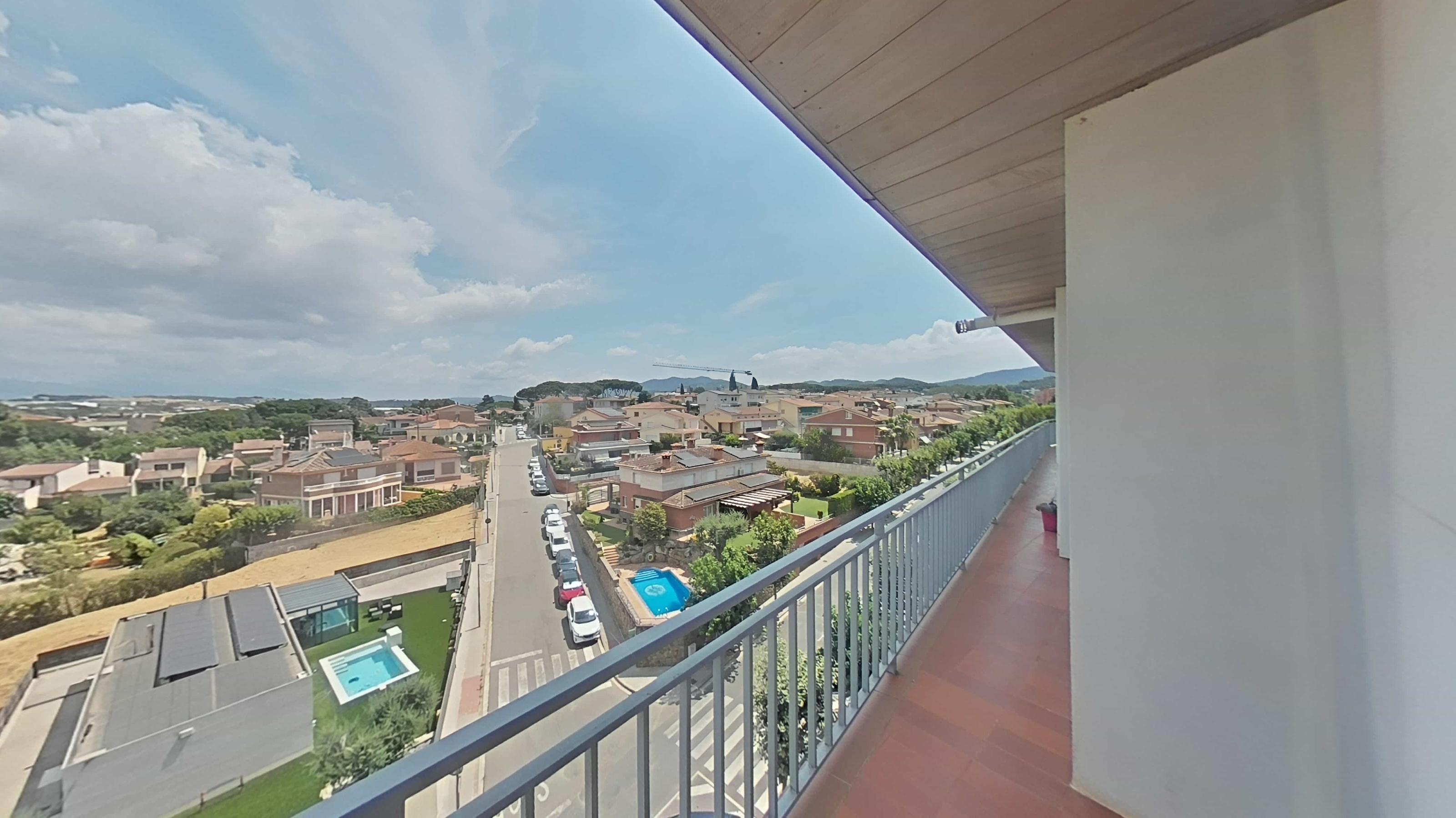 Imagen 29 Piso en venta en Montornès Del Vallès / Piso en la sexta planta en el  centro de Montornes 