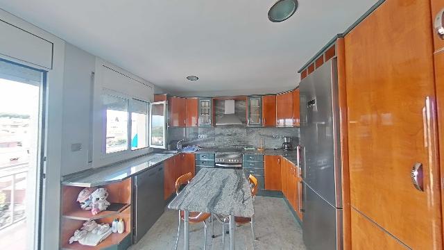 Imagen 8 Inmueble 302819 - Piso en venta en Montornès Del Vallès / Piso en la sexta planta en el  centro de Montornes 